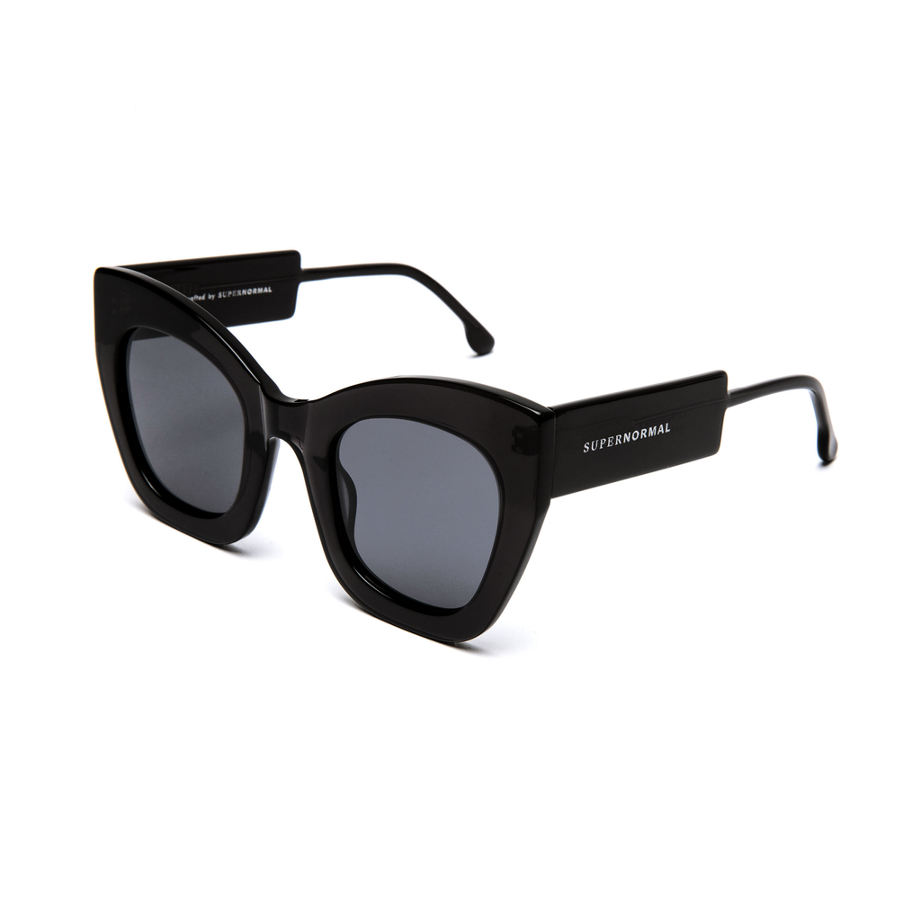 AMBITIOUS Black frame + Black lenses