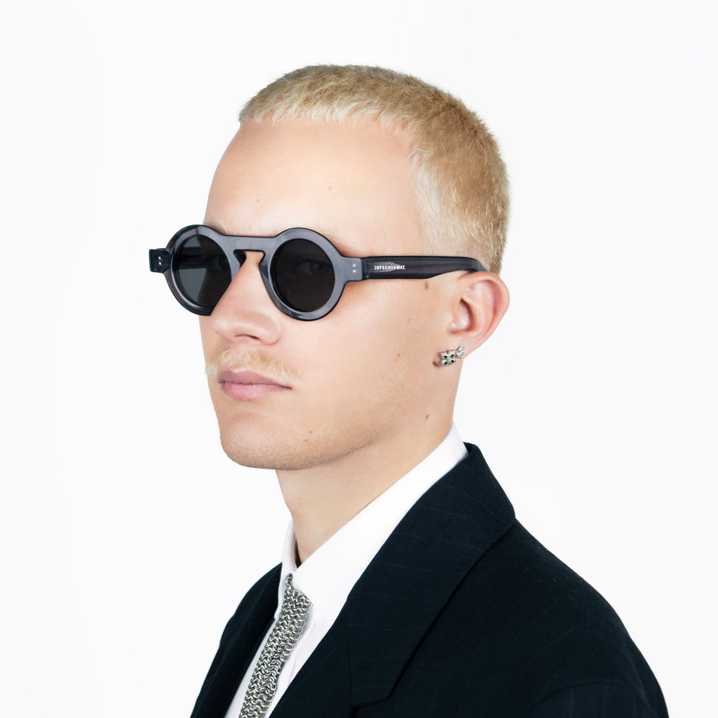 DAYDREAMER Grey frame + Black lenses