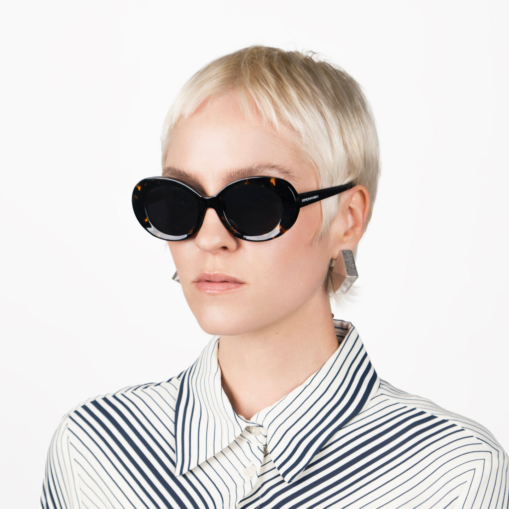 LUCID Tortoise frame + Black lenses