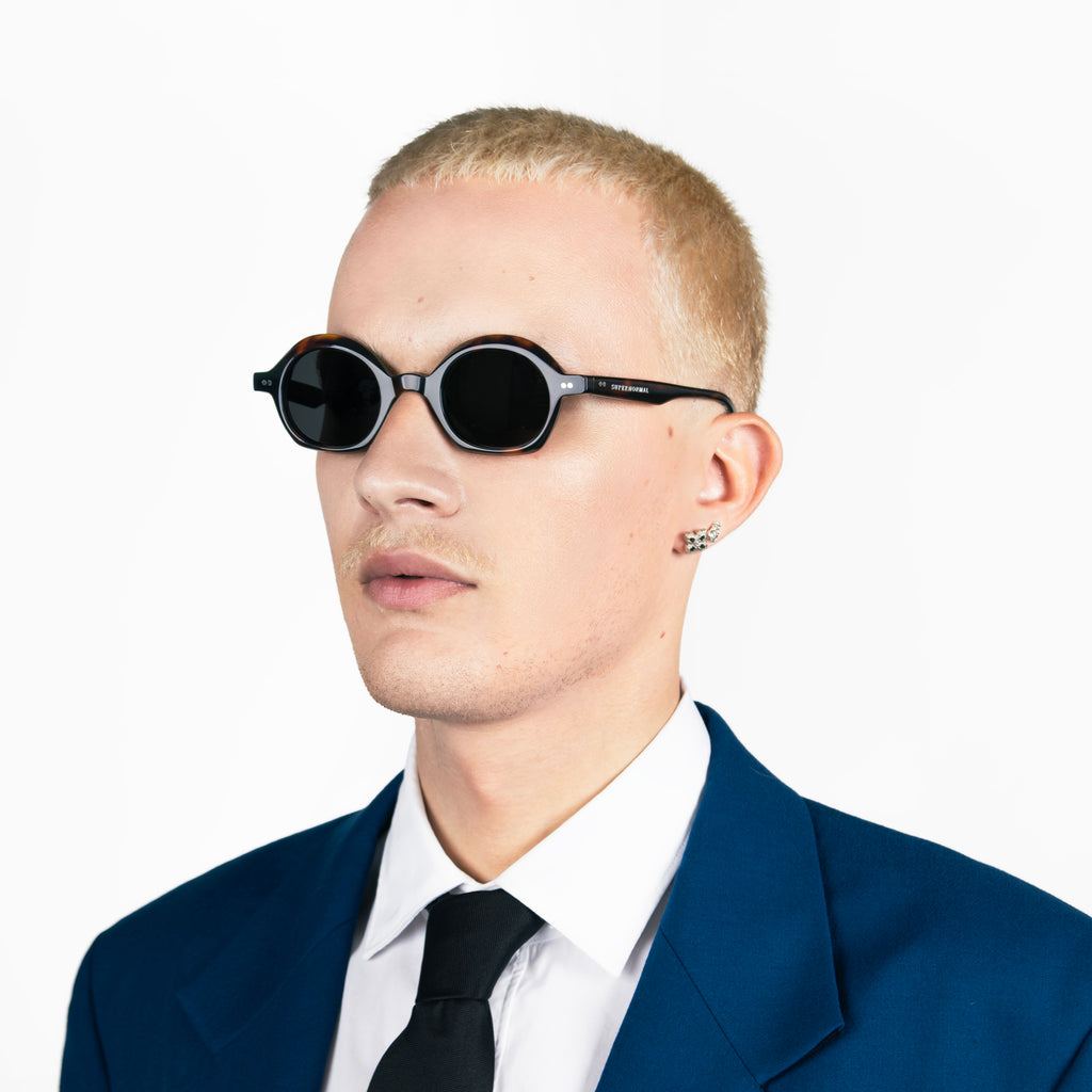 OLD SOUL Tortoise frame + Black lenses