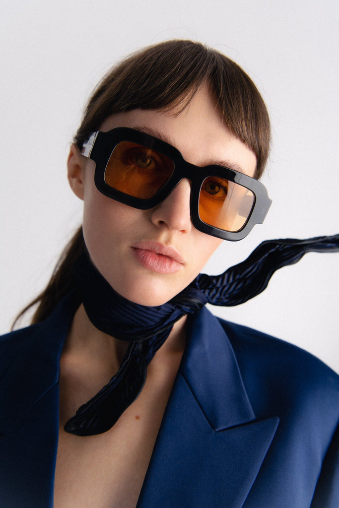 PRIMADONA Black frame + Amber lenses