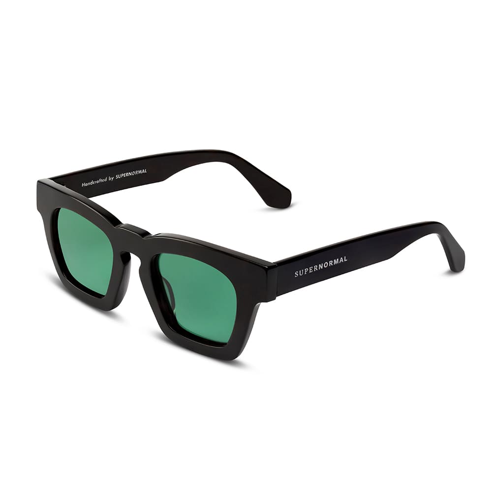 MAIN CHARACTER Black frame + Green lenses