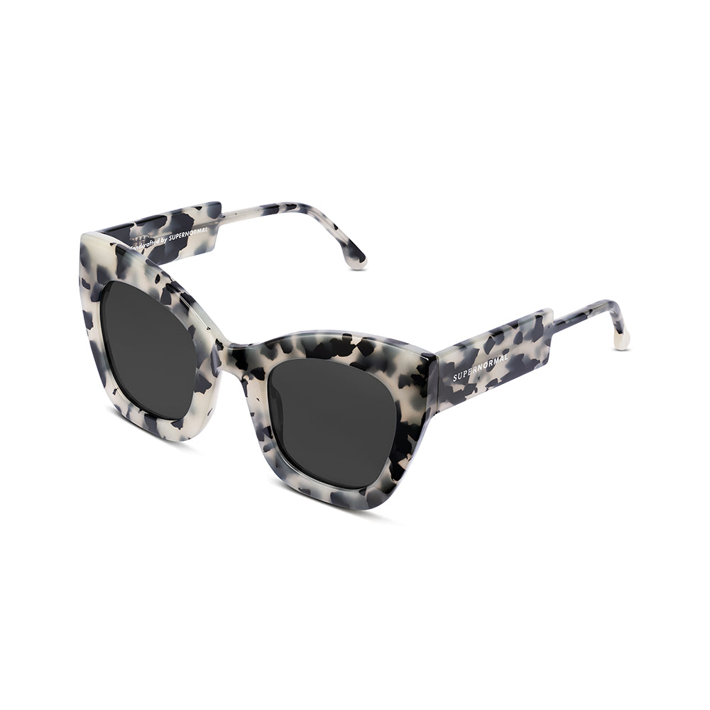 AMBITIOUS Marble frame + Black lenses
