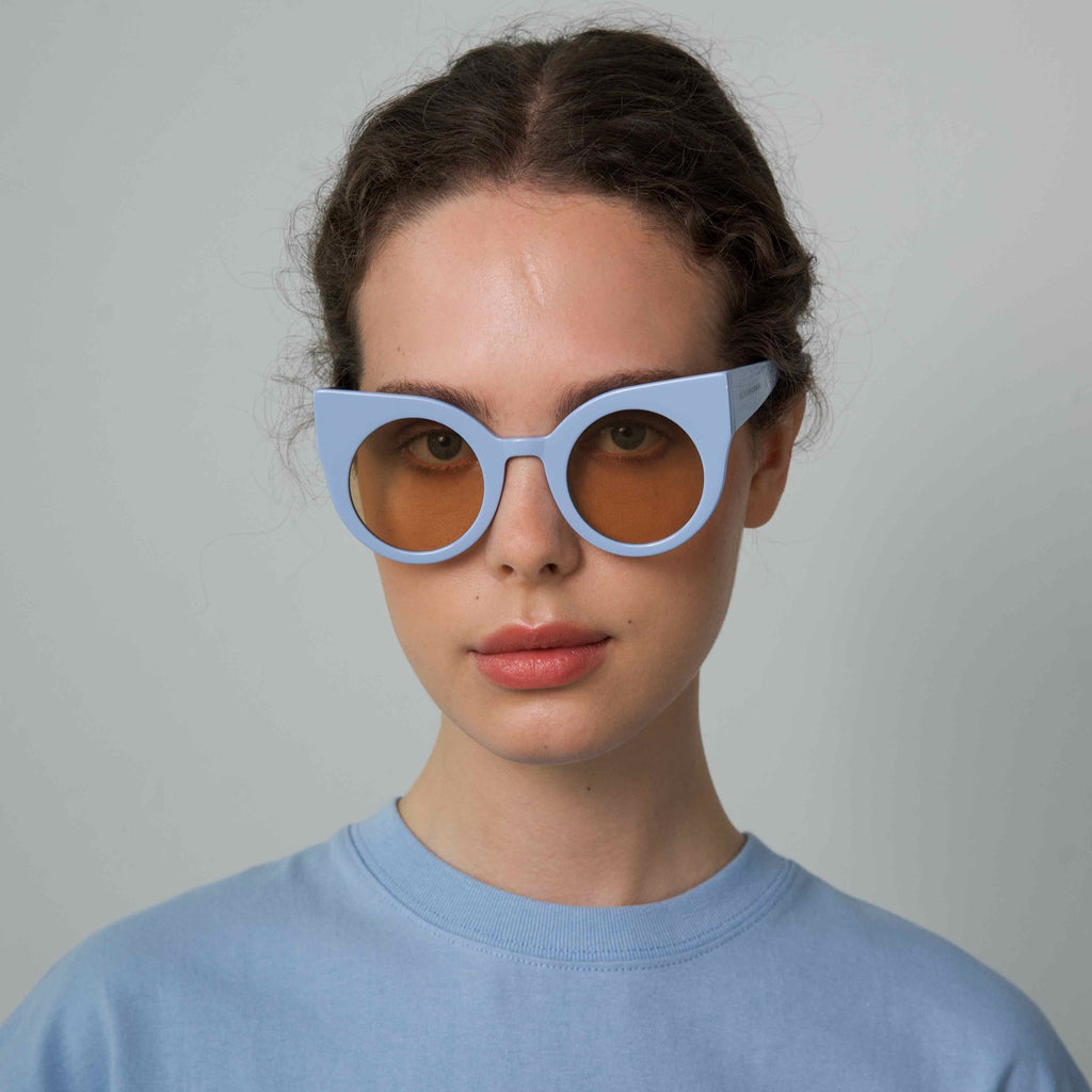 CURIOUS Baby Blue frame + Amber lenses