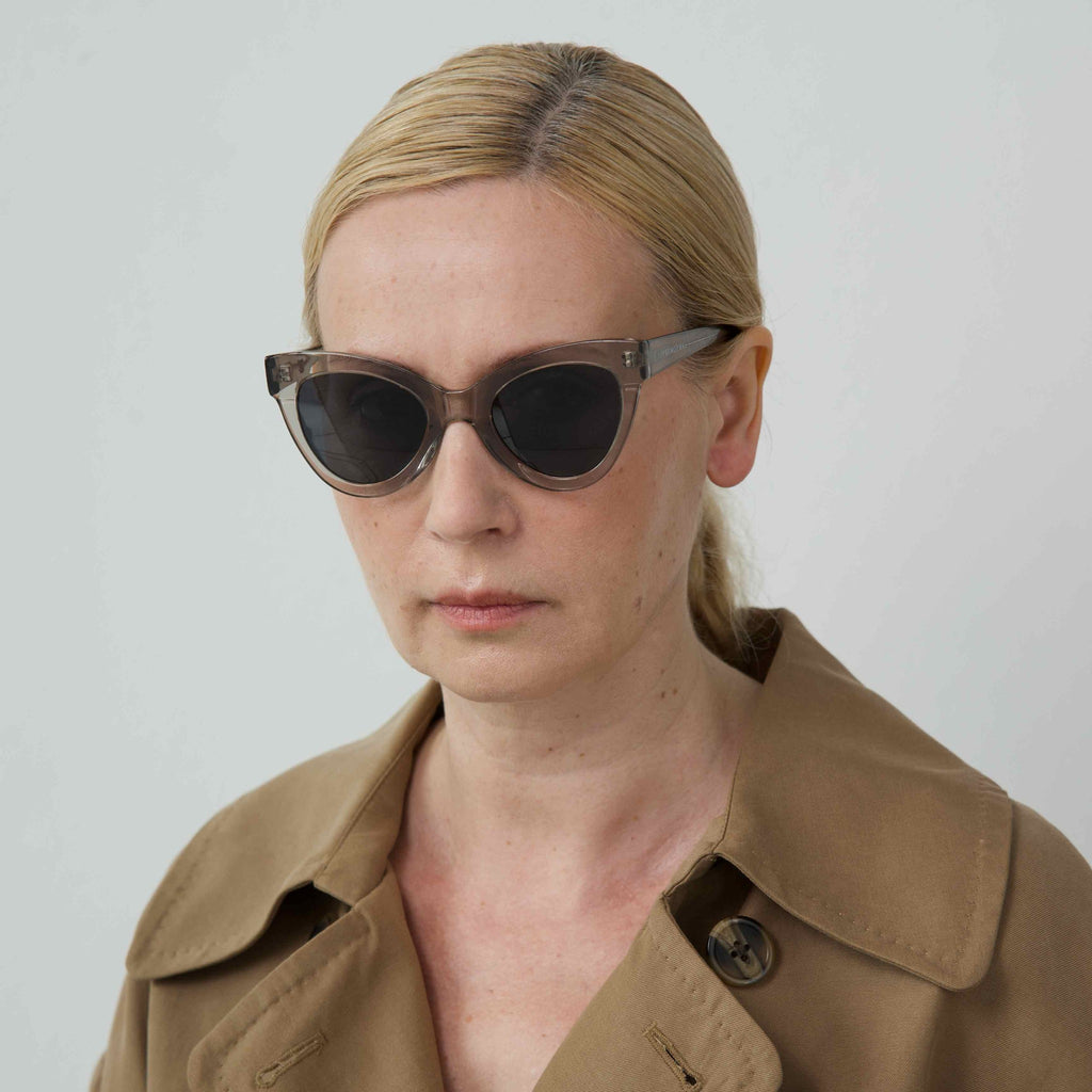 MAGNETIC Transparent frame + Black lenses