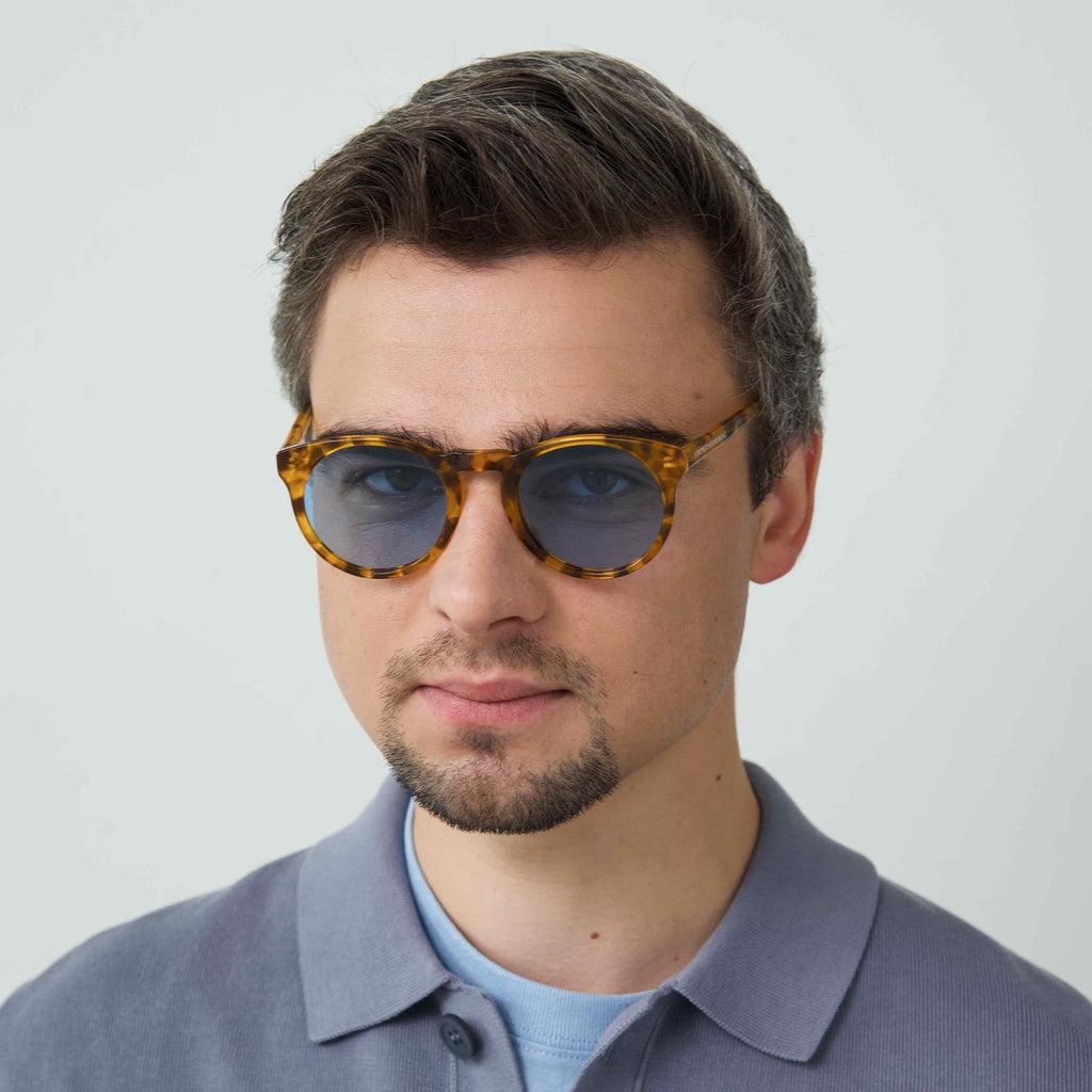 SHARP Tortoise frame + Blue lenses