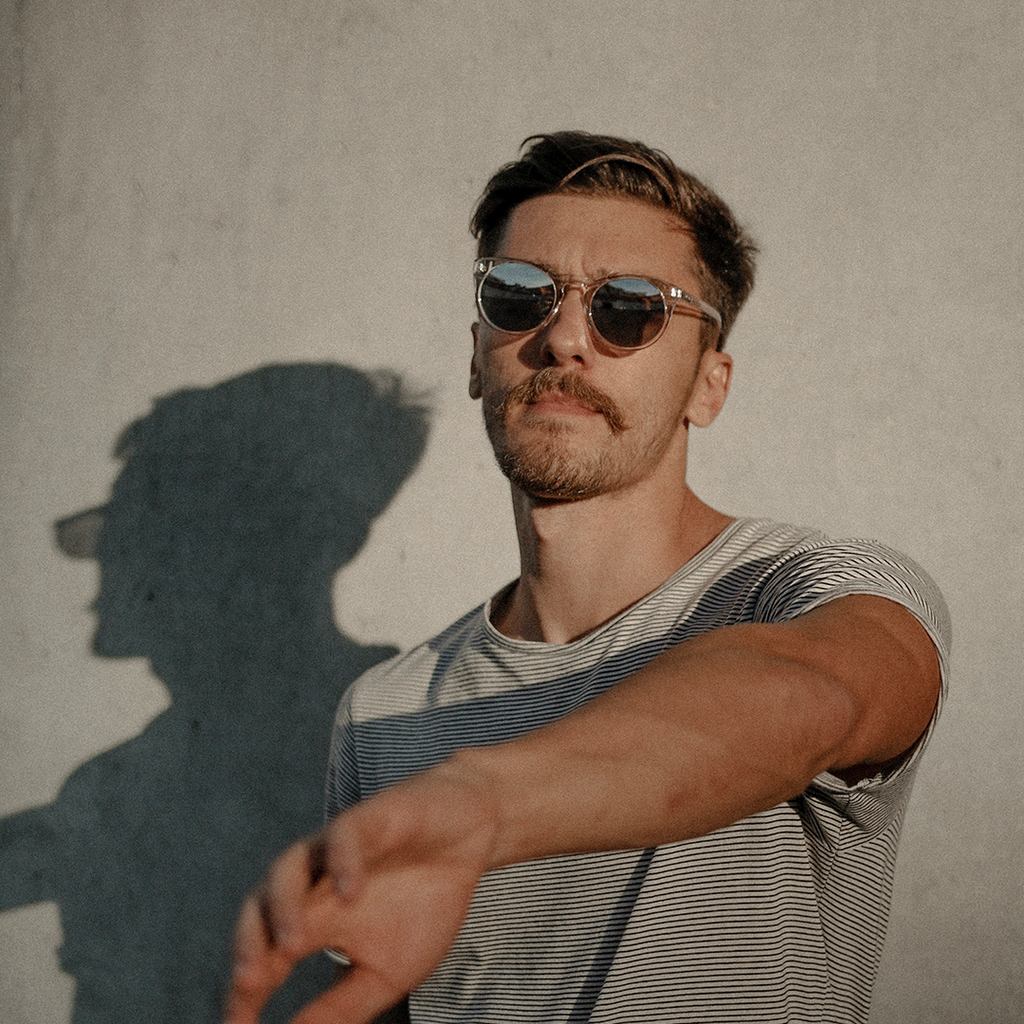 SHARP Transparent frame + Mirrored lenses – supernormal